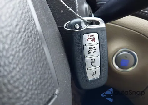 2013 Hyundai Genesis 3.8 z USA, uszkodzony, nr VIN KMHGC4DDXDU222243